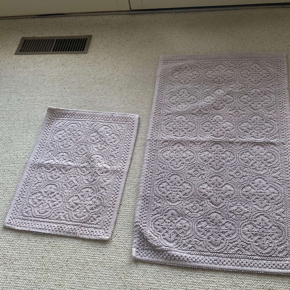 Two mats bathroom